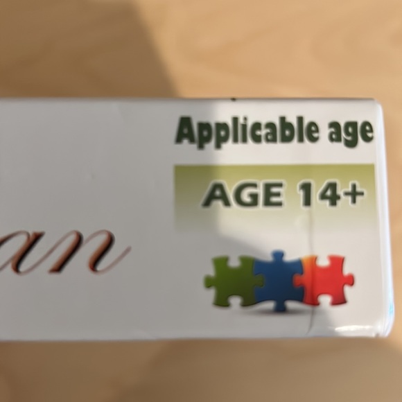 1000 Piece Puzzle - Picture 2 of 4